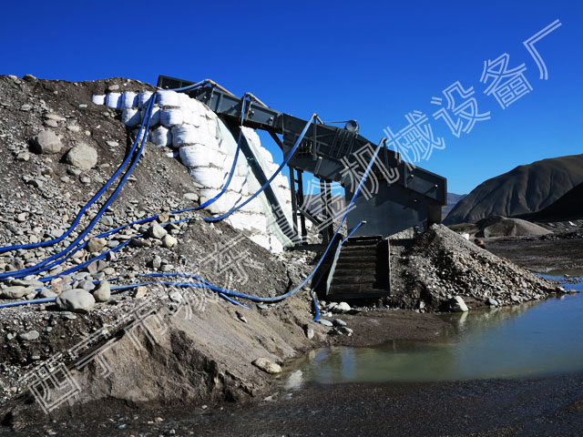 暗藏式振動(dòng)金床